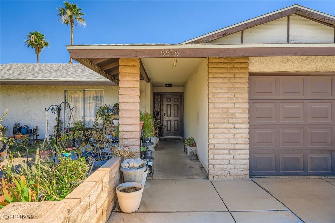 Las Vegas, NV 89107,6616 Celeste AVE