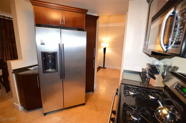 Las Vegas, NV 89169,230 E FLAMINGO RD #230