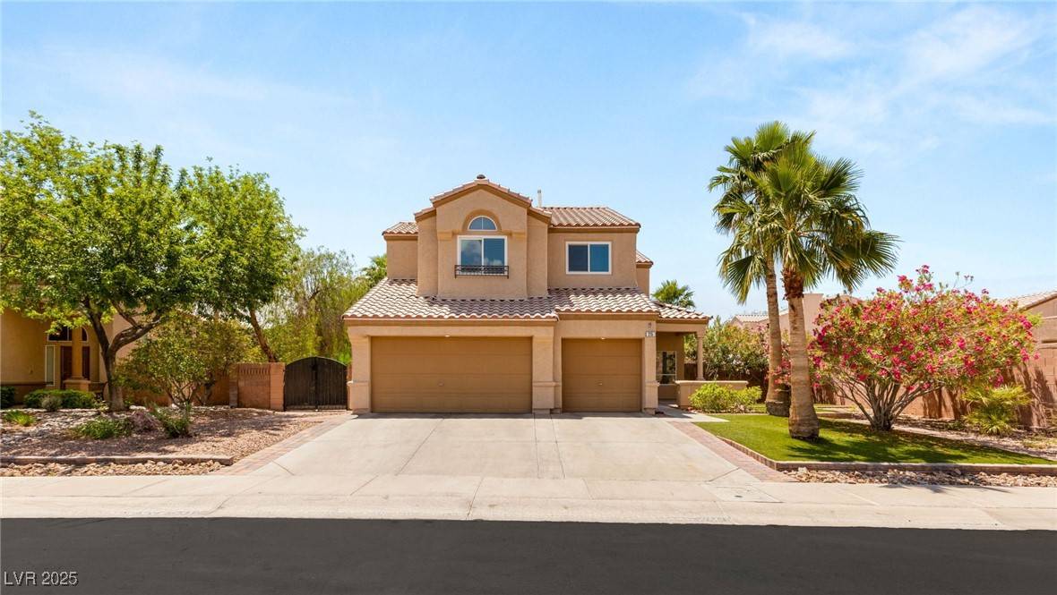 Henderson, NV 89012,215 SUNLIGHT PEAK ST