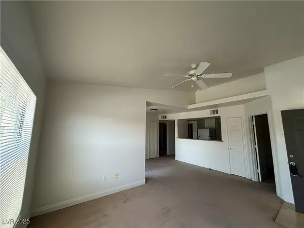 Las Vegas, NV 89113,8000 Badura AVE #2049