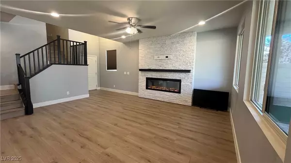 Las Vegas, NV 89166,8016 Skye Falls ST