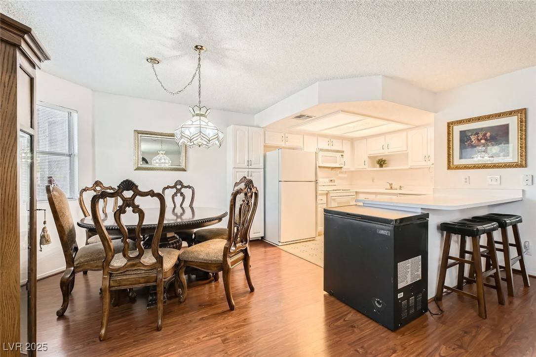 Las Vegas, NV 89128,1104 Pinto Rock LN #101