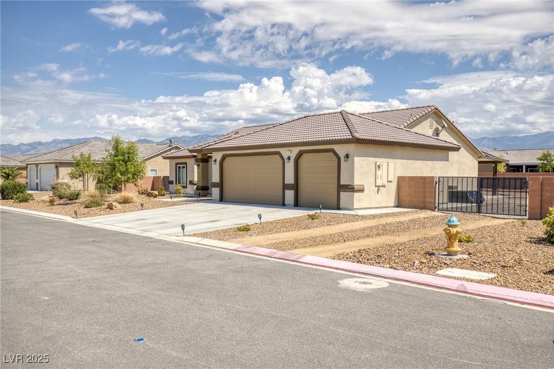 Pahrump, NV 89048,171 Weeping Willow CT