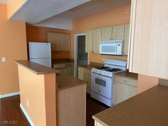 Las Vegas, NV 89166,8250 N Grand Canyon DR #2120