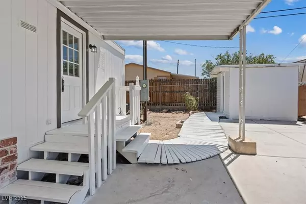 Henderson, NV 89015,260 Navajo DR