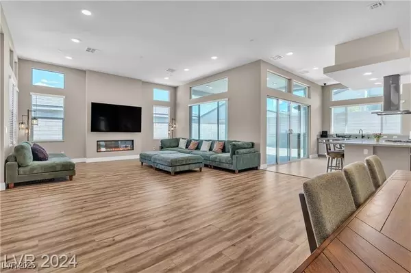 10301 Fairview Ridge CT, Las Vegas, NV 89166