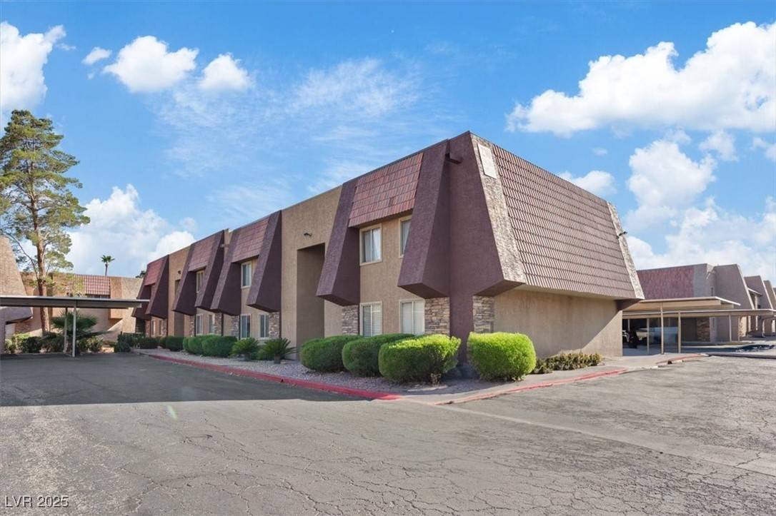 Las Vegas, NV 89103,5200 Indian River DR #301