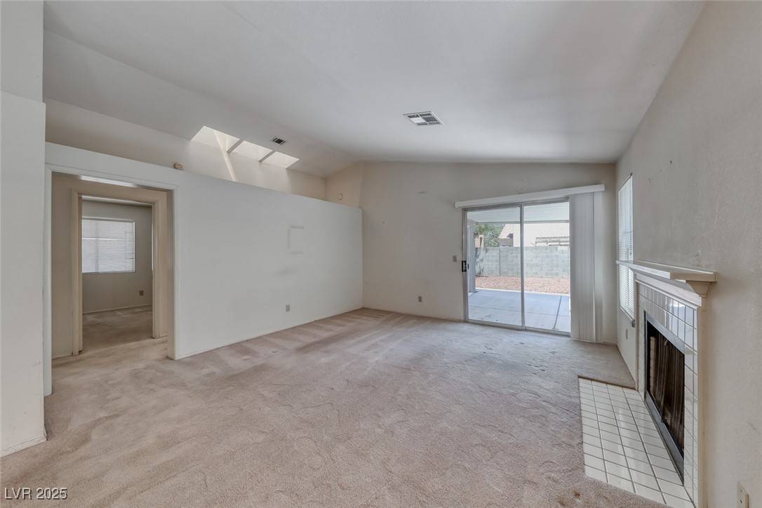 Las Vegas, NV 89119,7212 Nordic Lights DR