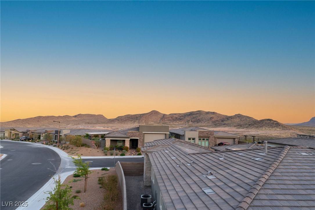 Las Vegas, NV 89138,964 EDINBURGH FIELDS CT