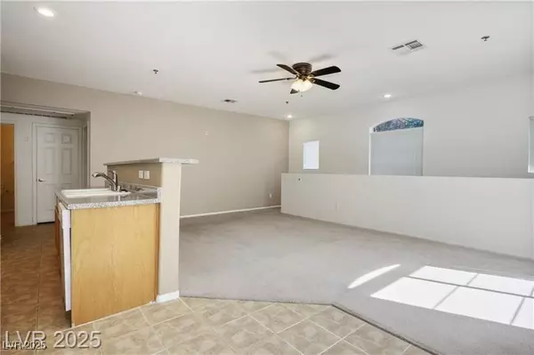 Las Vegas, NV 89144,10020 Benjamin Nicholas PL #203
