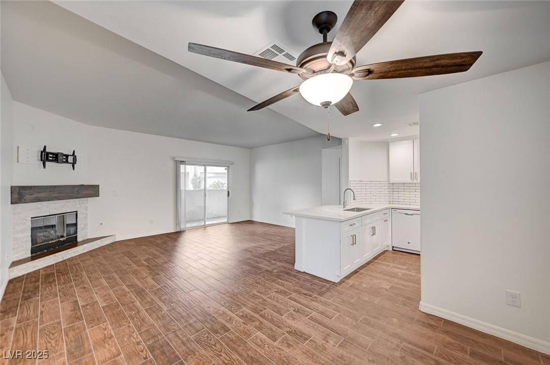 Henderson, NV 89014,2050 W Warm Springs RD #4512