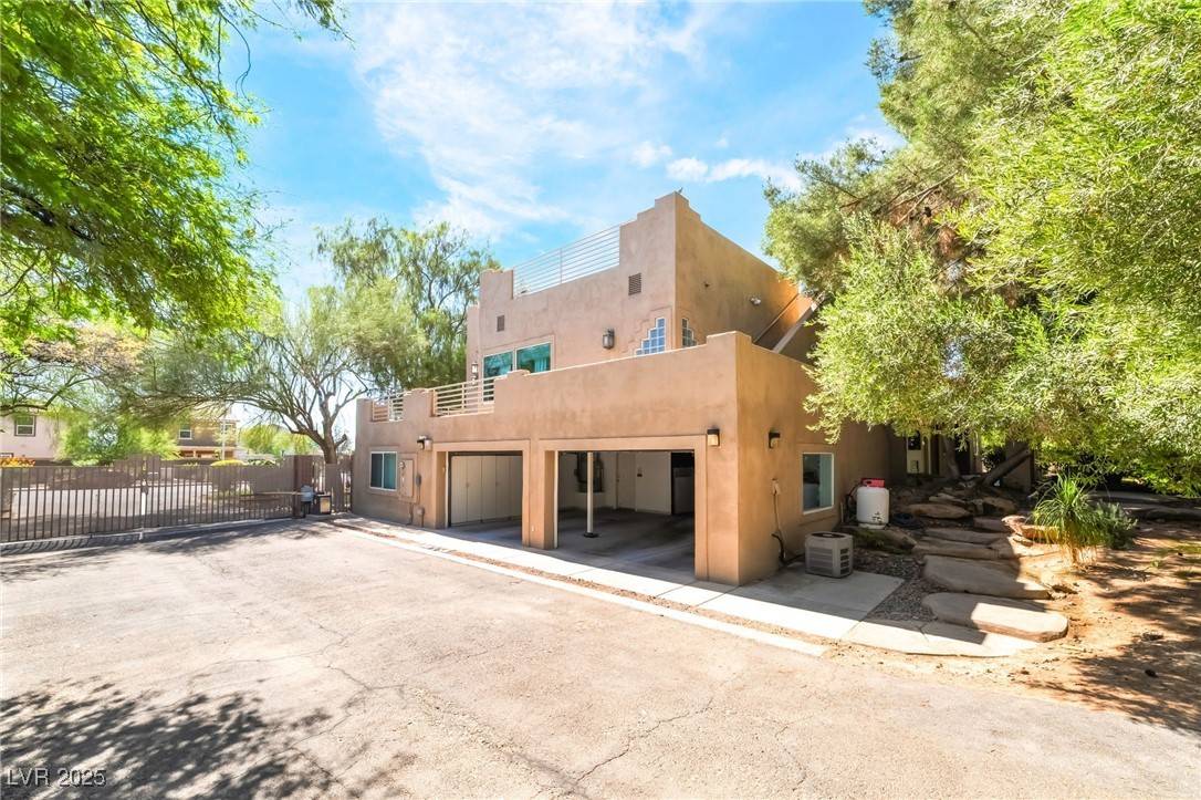 Las Vegas, NV 89141,10445 Schirlls ST