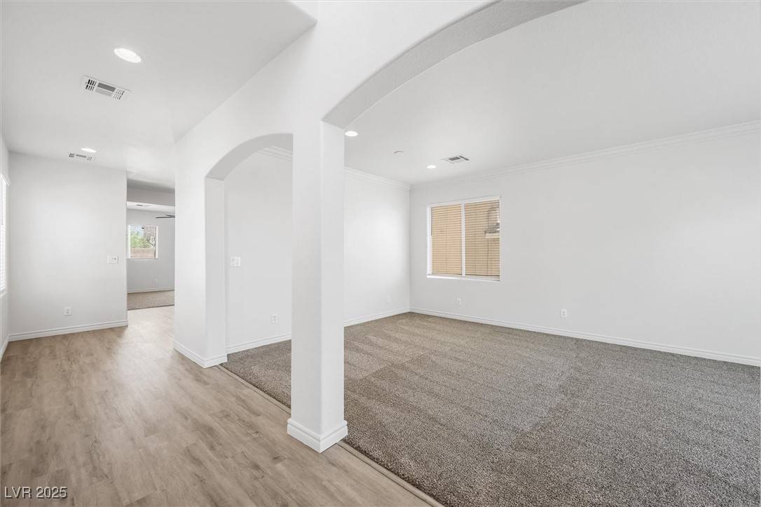 Las Vegas, NV 89149,9146 Grand Sunburst CT