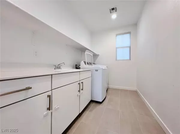 Las Vegas, NV 89138,434 Robledo ST