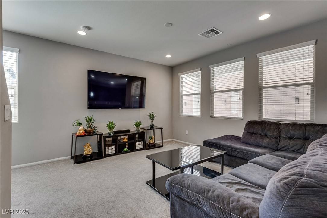 Las Vegas, NV 89166,7559 Chimney Point CT