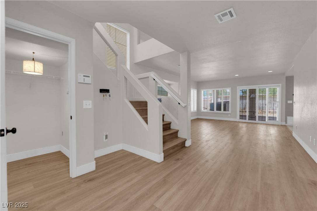 Las Vegas, NV 89183,638 Ribbon Grass AVE