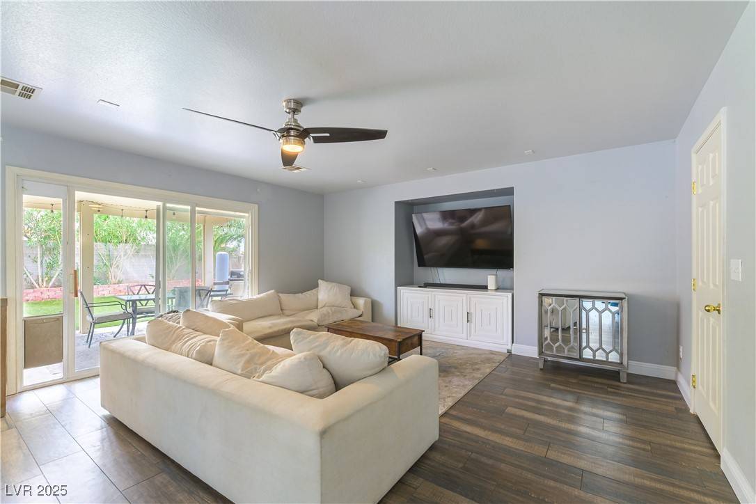 Las Vegas, NV 89113,8484 Montana Stream AVE