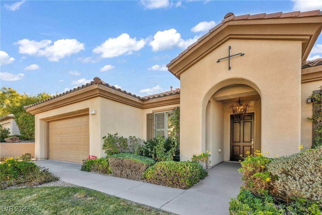 37 Stonemark DR, Henderson, NV 89052