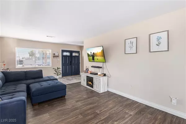 Las Vegas, NV 89145,824 Antigua ST