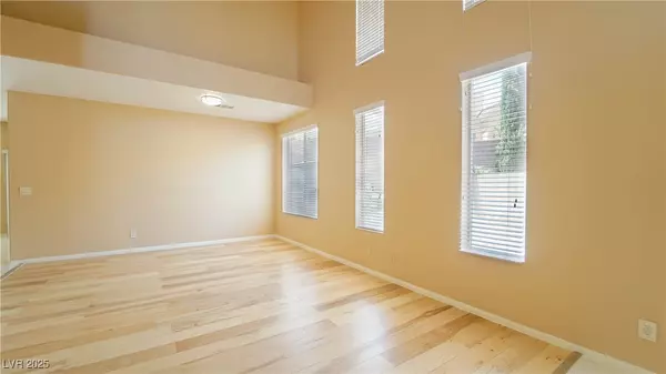 Las Vegas, NV 89134,2017 Shining Feather LN