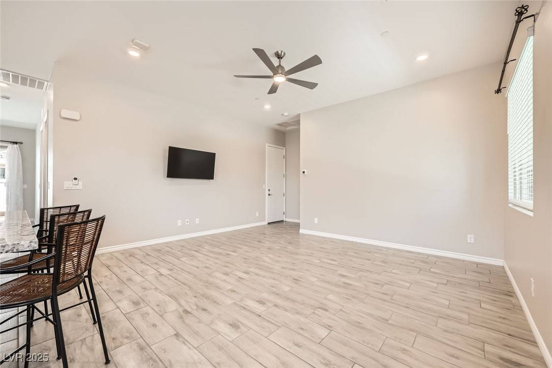 Henderson, NV 89011,209 Bennett Pointe AVE
