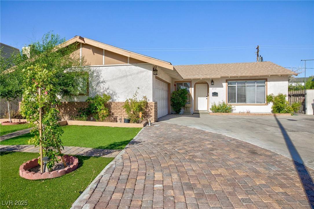 2112 Los Altos ST, Las Vegas, NV 89102