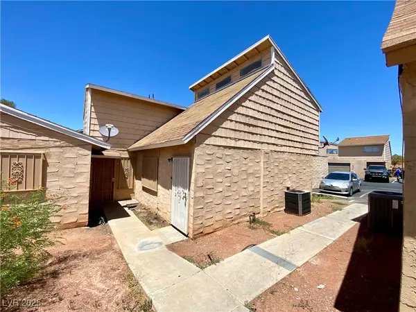 Las Vegas, NV 89119,5215 Gray LN