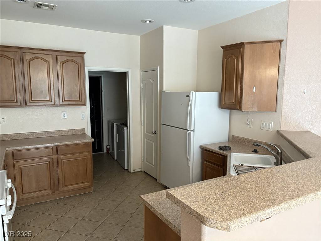 Las Vegas, NV 89118,6250 W Arby AVE #134