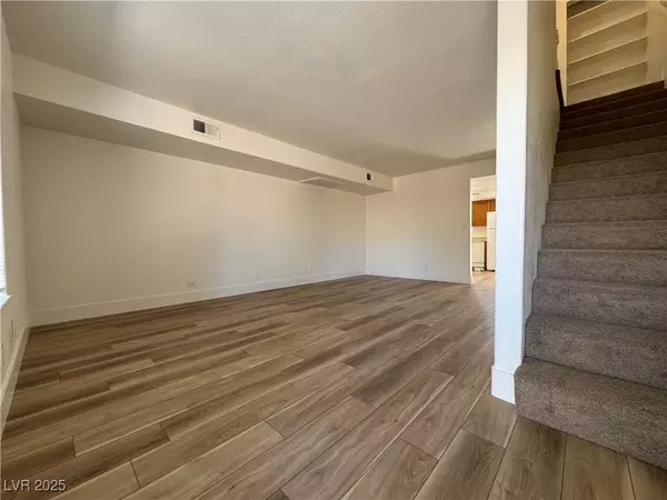 Las Vegas, NV 89121,453 Las Casitas WAY