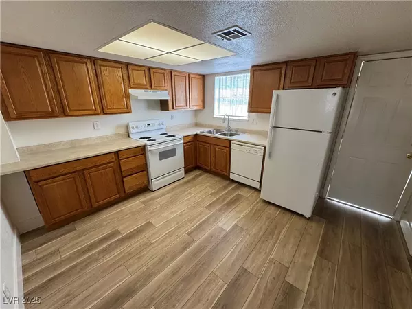 Las Vegas, NV 89121,453 Las Casitas WAY