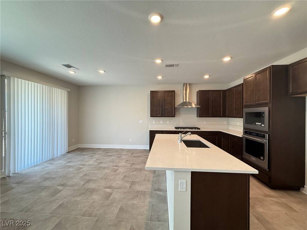 Las Vegas, NV 89113,7959 Texas Hills ST