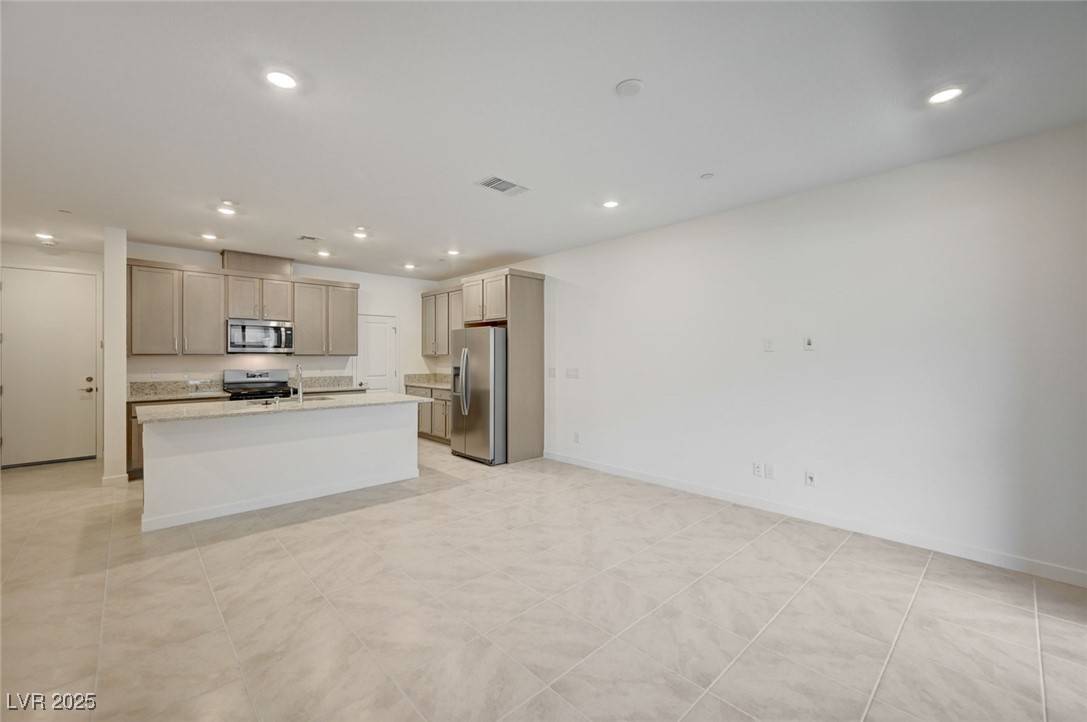 Las Vegas, NV 89138,2544 Vandra ST