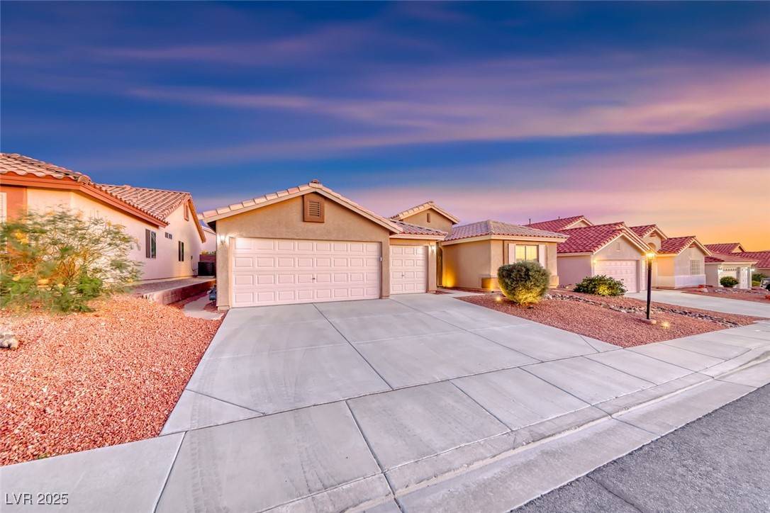 1643 Silver Slipper AVE, Henderson, NV 89002