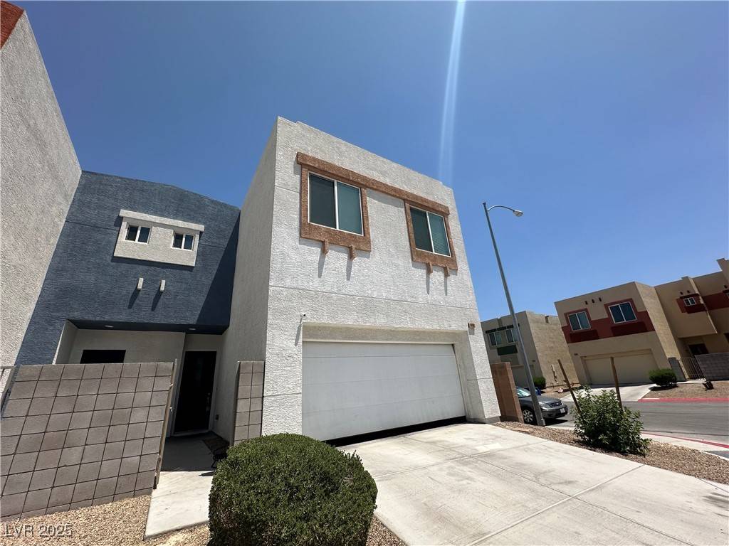 6450 Cinnamon Hazlenut ST, North Las Vegas, NV 89084