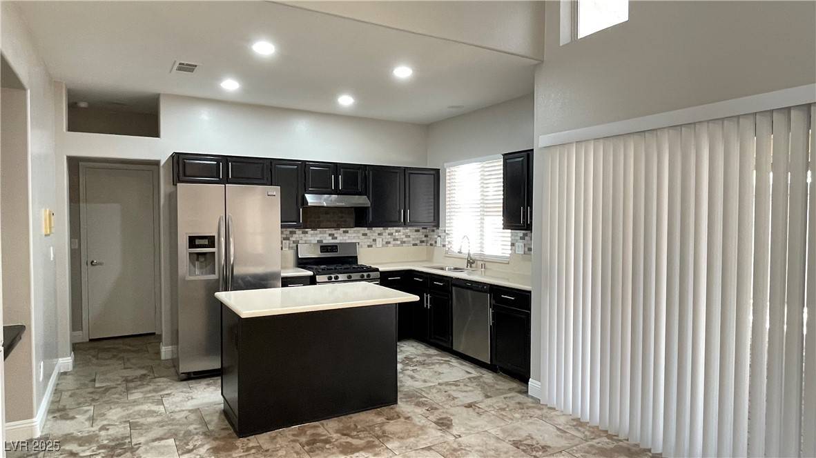 Las Vegas, NV 89129,8209 Aylesbury AVE