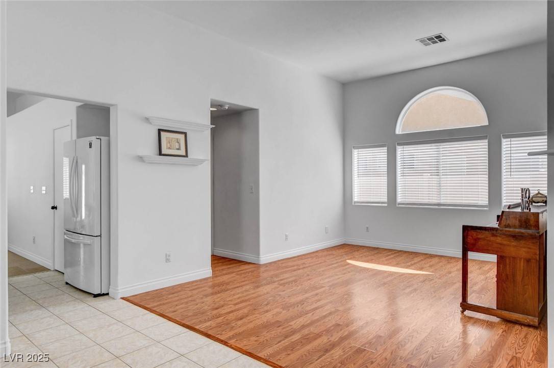 North Las Vegas, NV 89084,406 River Glider AVE