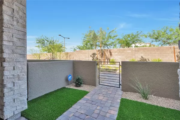Las Vegas, NV 89138,600 N Carriage Hill DR #1030