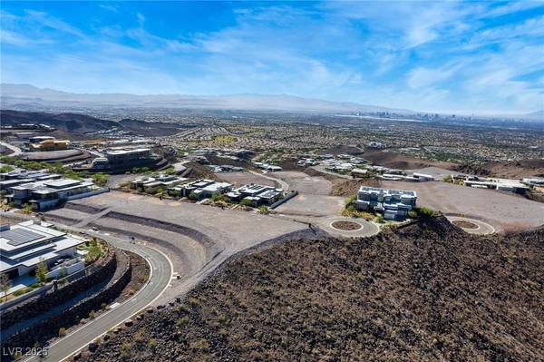 12 Wanderlust CT, Henderson, NV 89012