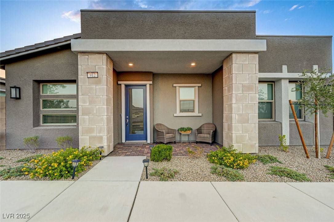 Las Vegas, NV 89138,912 Allister Fields LN