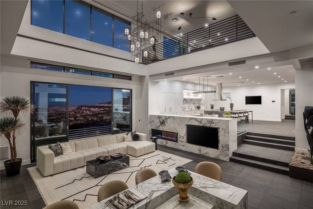 Henderson, NV 89012,1491 Reims DR