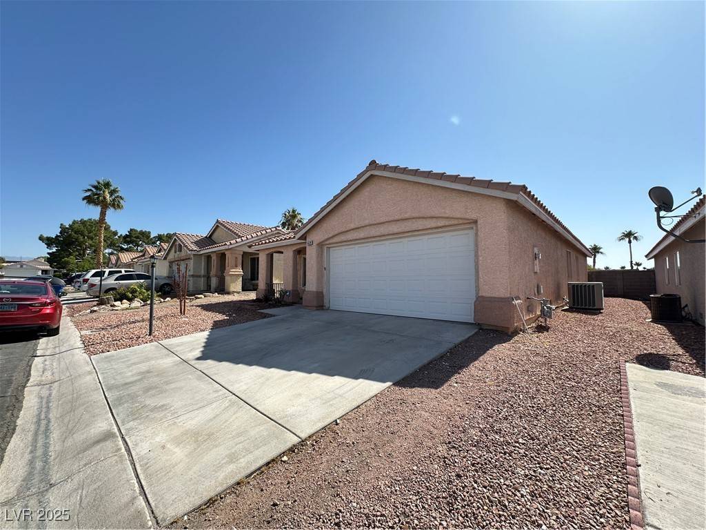 Las Vegas, NV 89130,5520 Oakwood Ridge ST