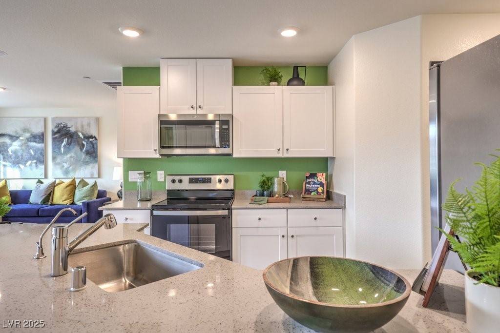 North Las Vegas, NV 89084,7965 Aurora Sky ST #621