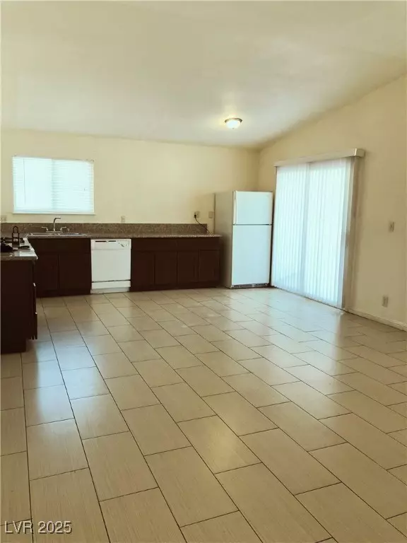 Las Vegas, NV 89103,6196 W University AVE