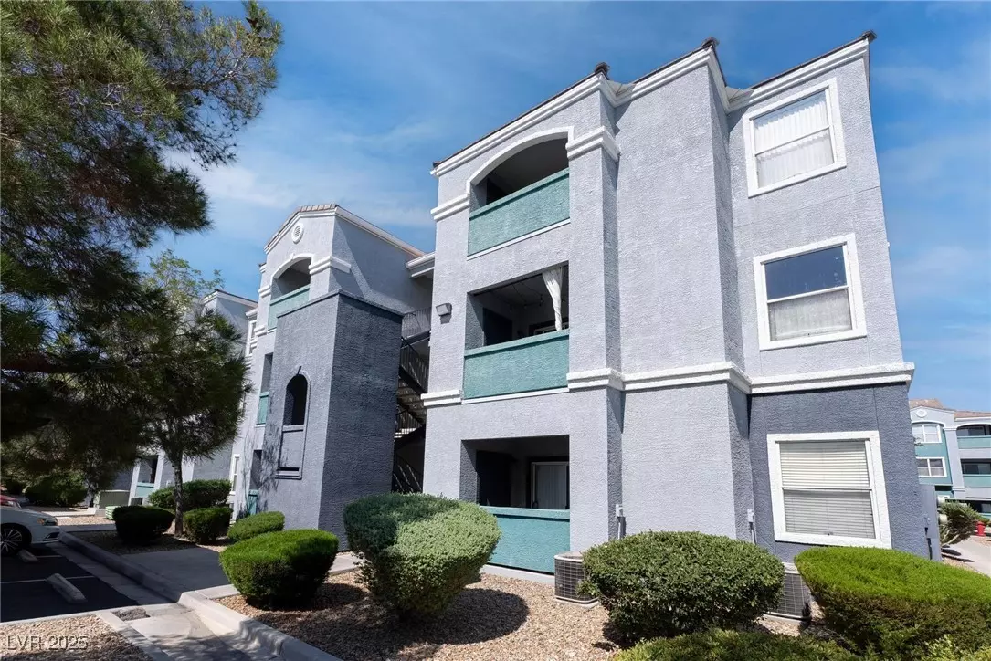 Las Vegas, NV 89149,6955 N Durango DR #3032