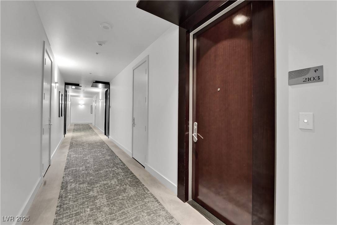 Las Vegas, NV 89103,4575 Dean Martin DR #2103