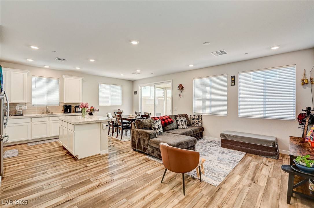 Las Vegas, NV 89166,10650 Dryades AVE