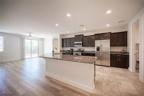 Henderson, NV 89014,1617 Meadow Bluffs AVE
