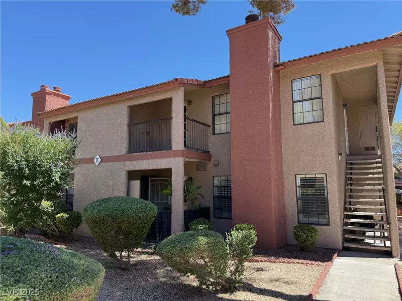 5576 W Rochelle AVE #11D, Las Vegas, NV 89103