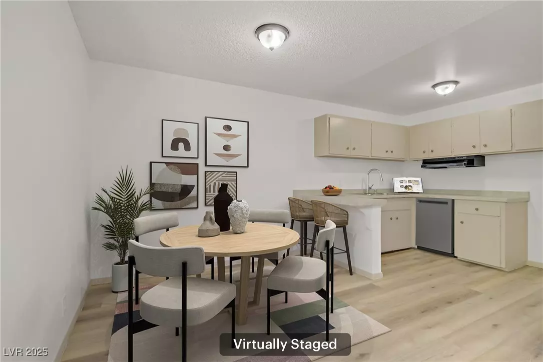 Las Vegas, NV 89107,304 Orland ST #47
