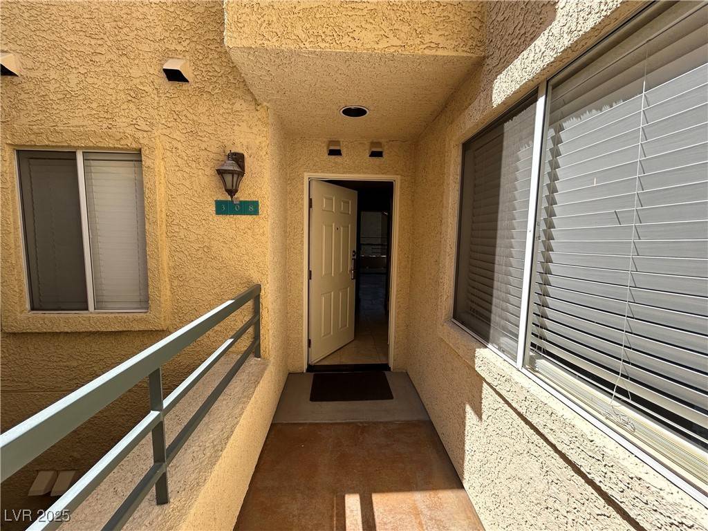 Las Vegas, NV 89169,260 E Flamingo RD #308